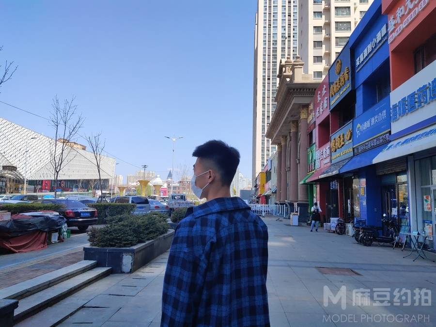 校园模特
