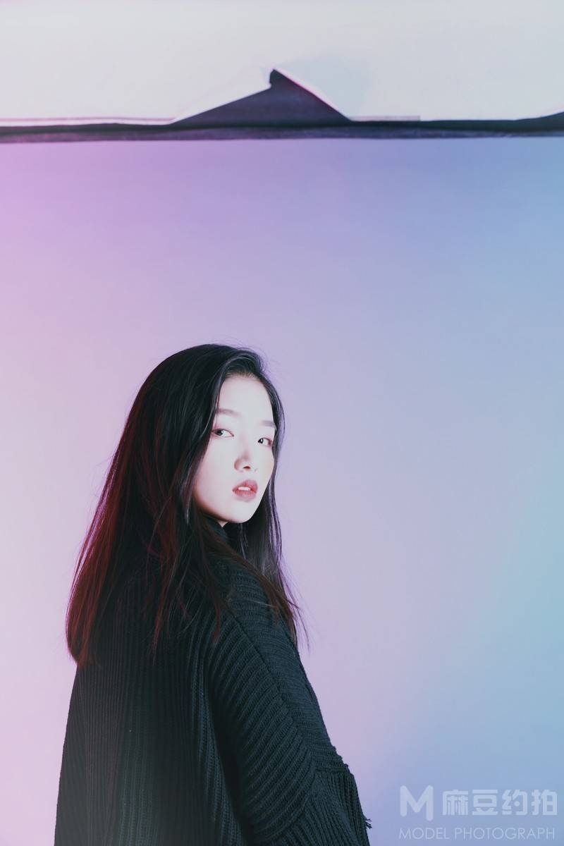 情绪模特