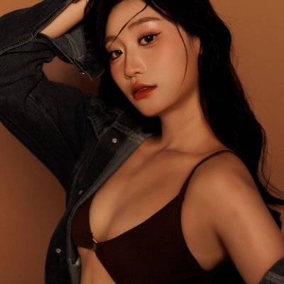 黑白模特