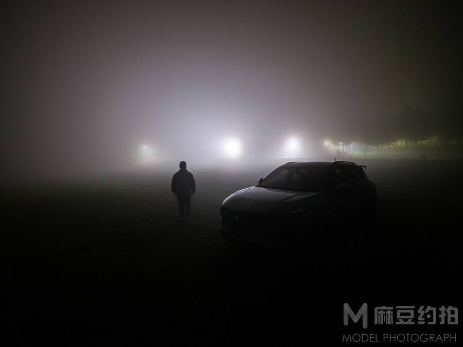 夜景模特