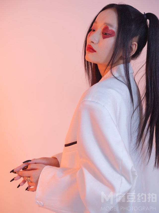 妆容模特