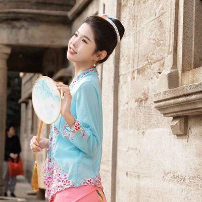 汉服模特