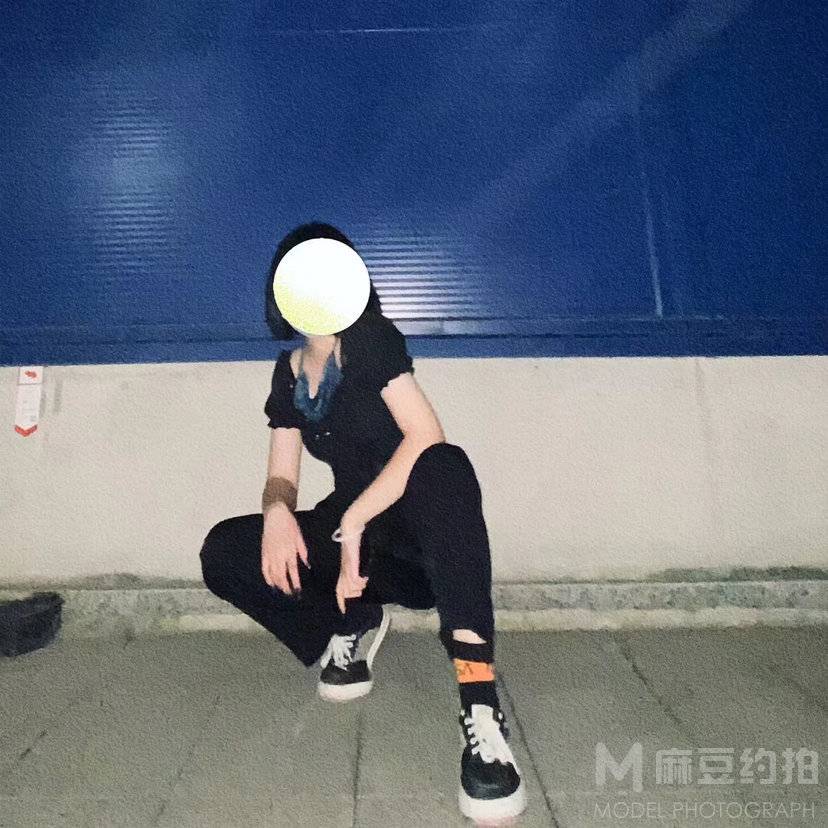 黑白模特