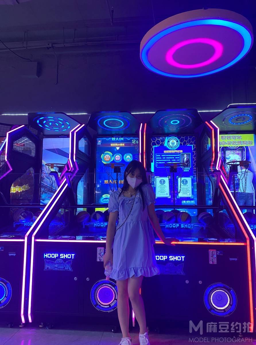 校园模特