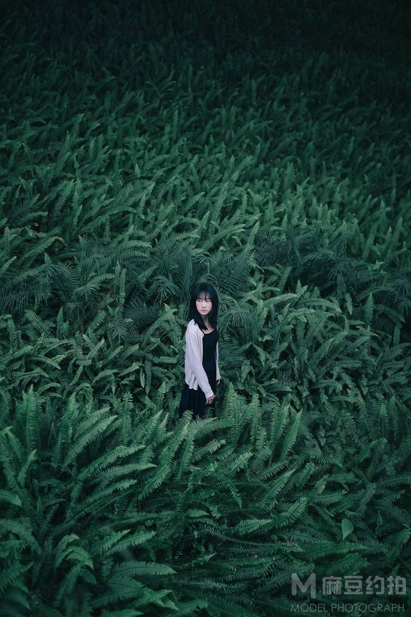 情绪模特