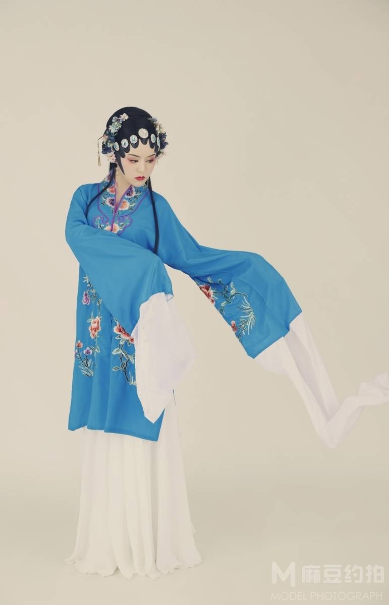 妆容模特