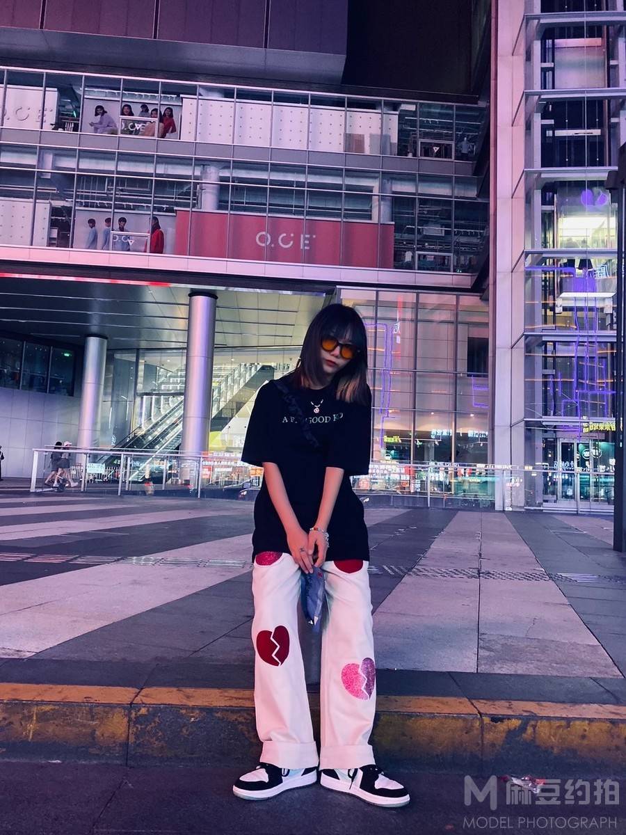 夜景模特