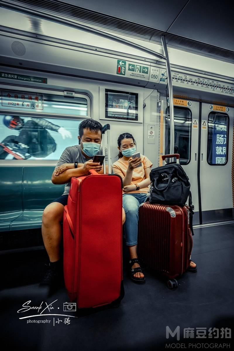 情绪模特