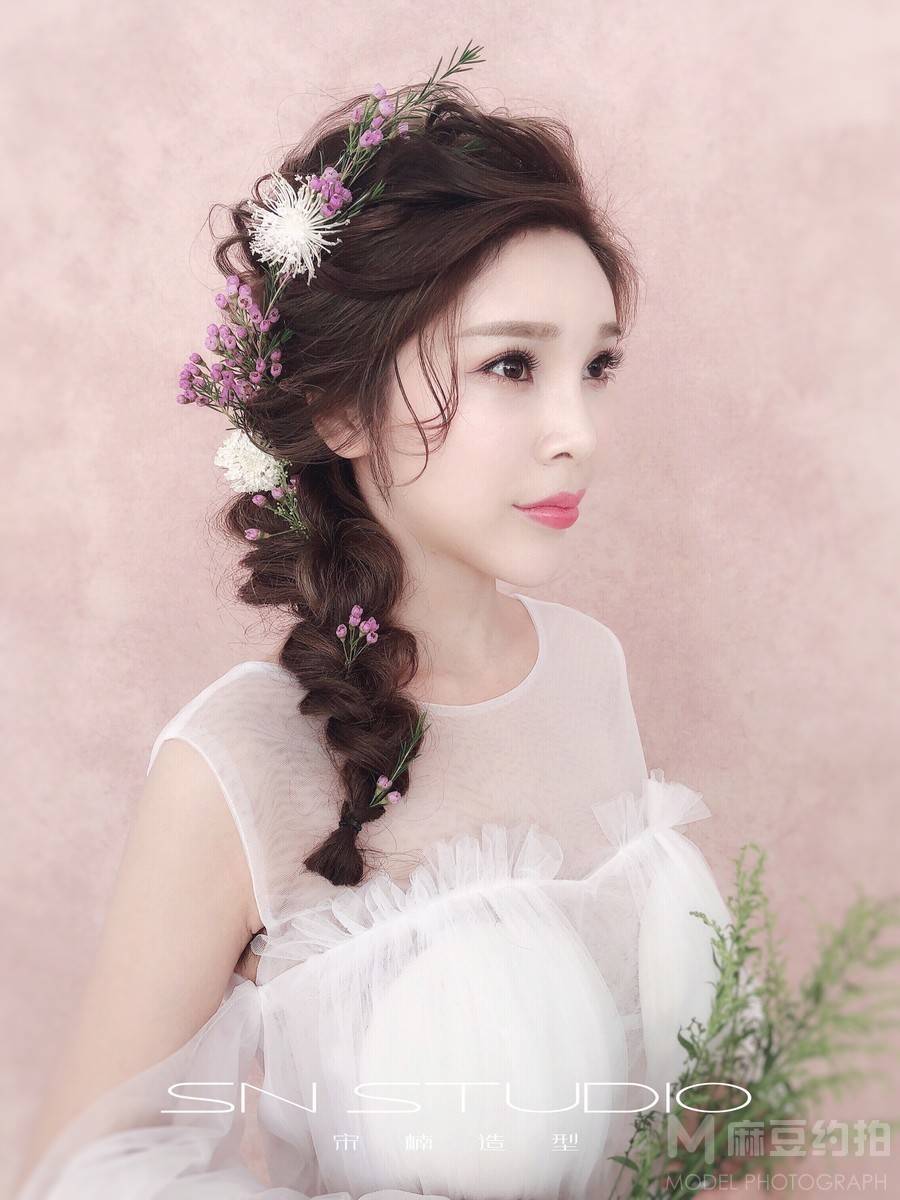 妆容模特