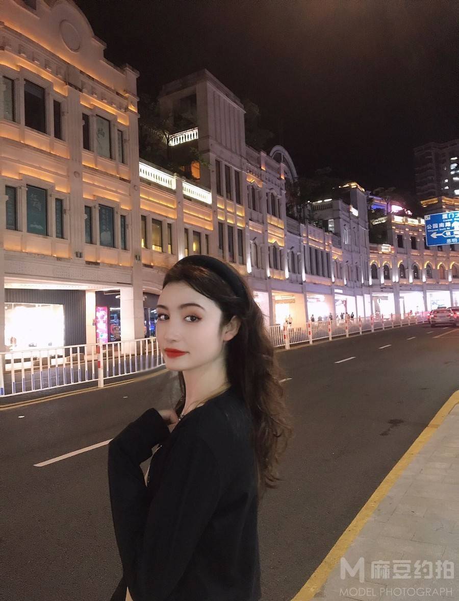 夜景模特