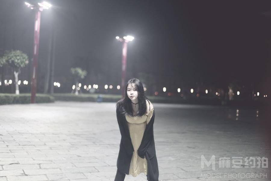 夜景模特
