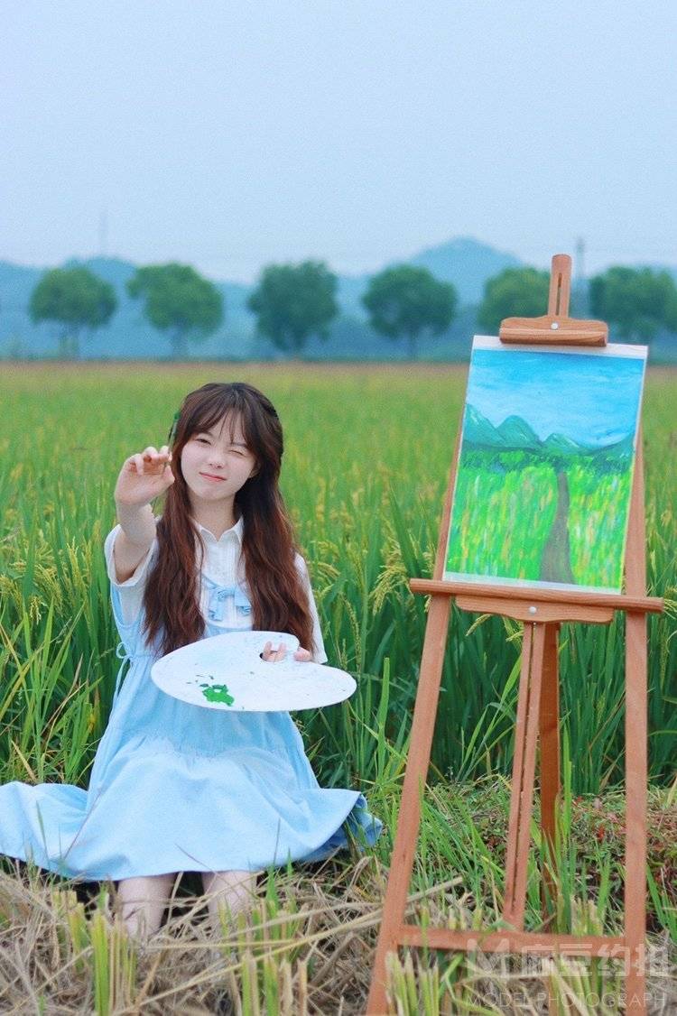 情绪模特
