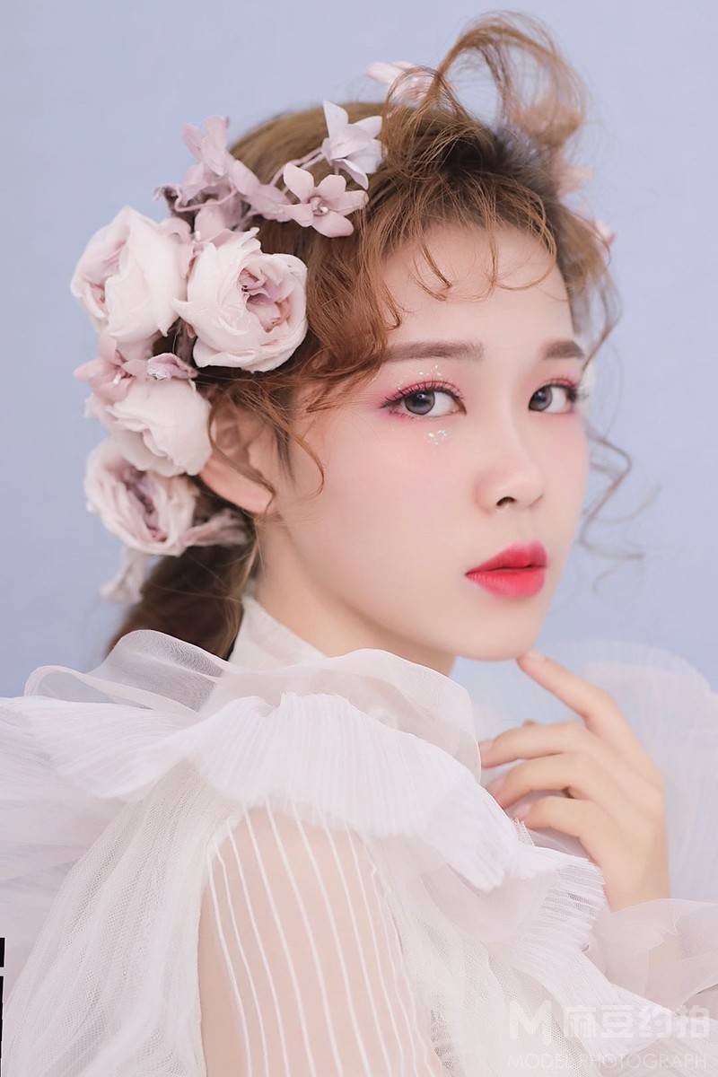 妆容模特