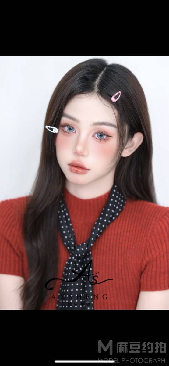 妆容模特