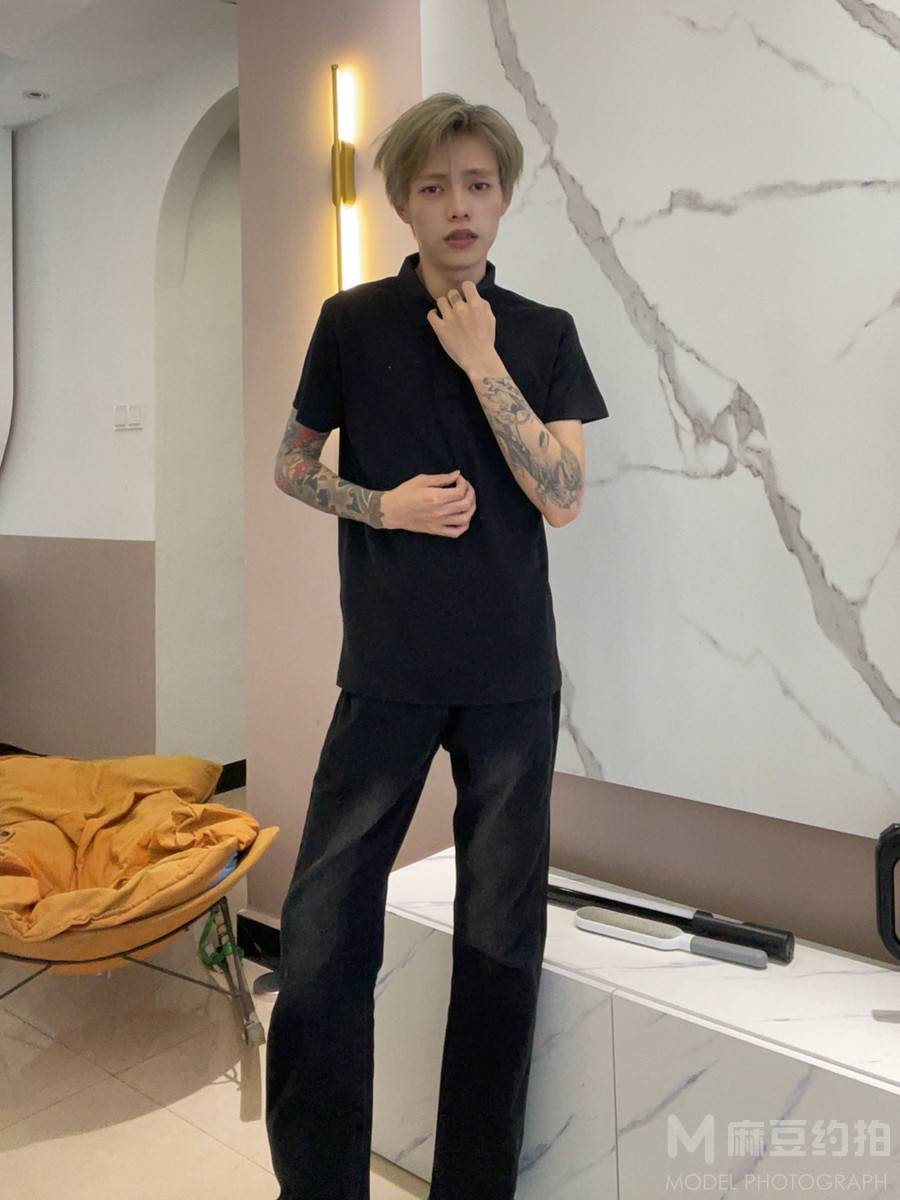 妆容模特
