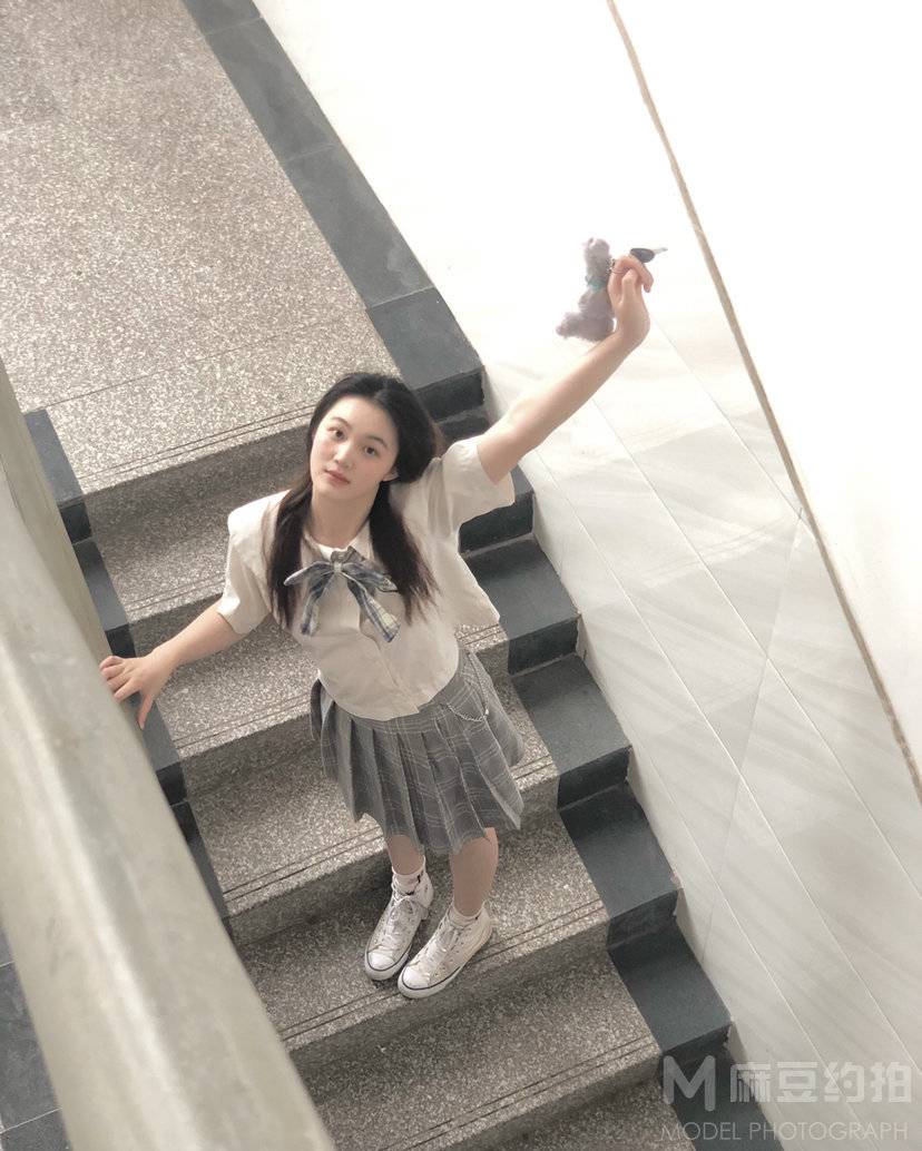 校园模特