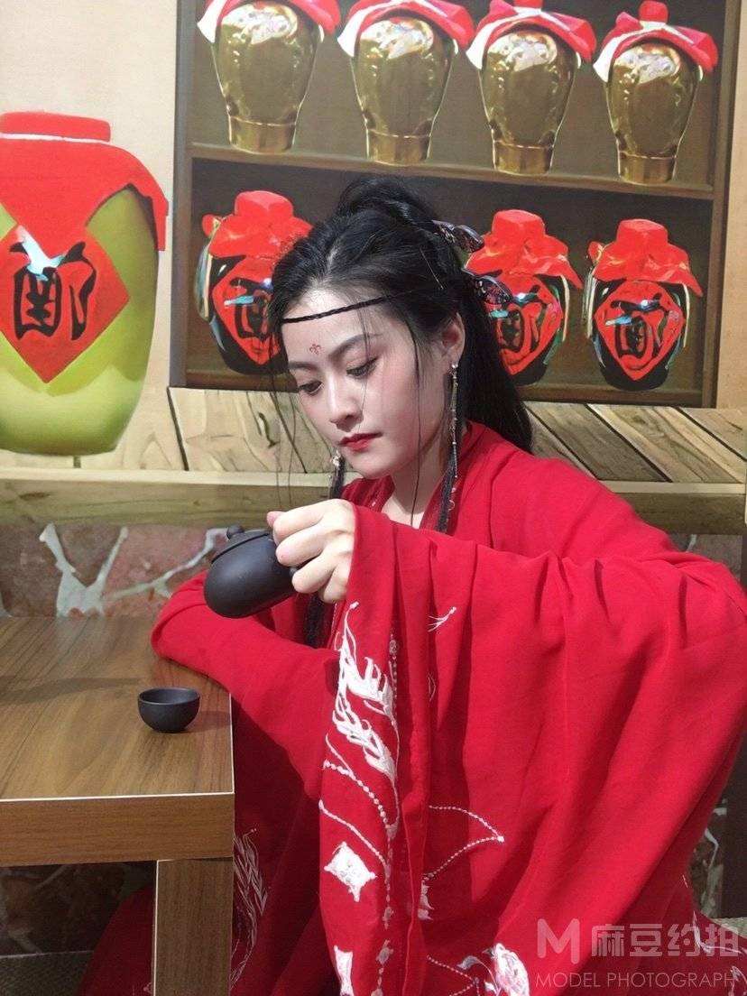 汉服模特