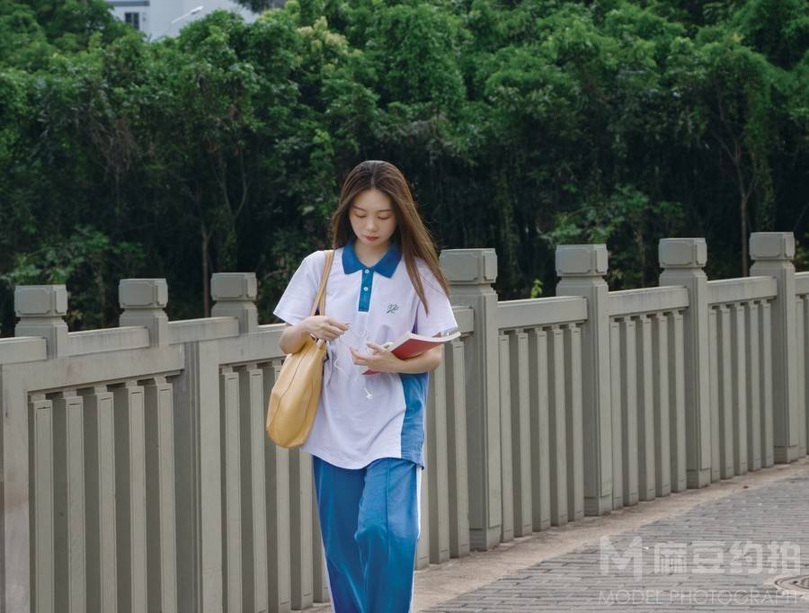 胶片模特