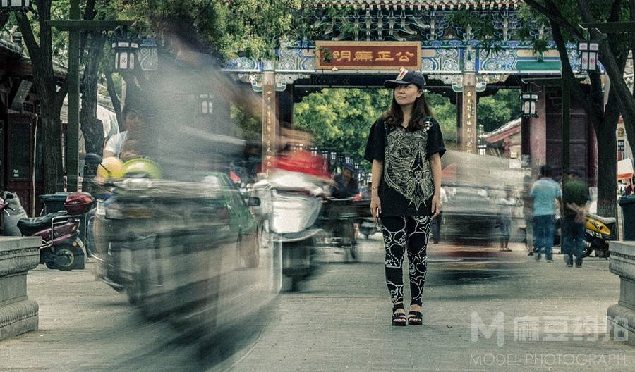 黑白模特