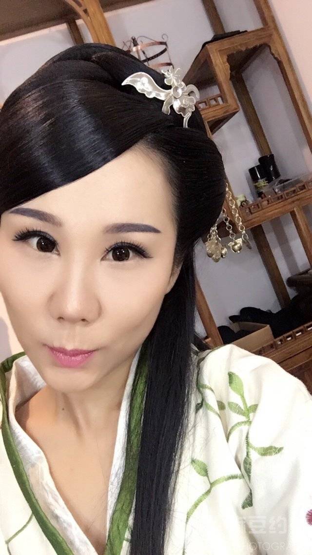 妆容模特