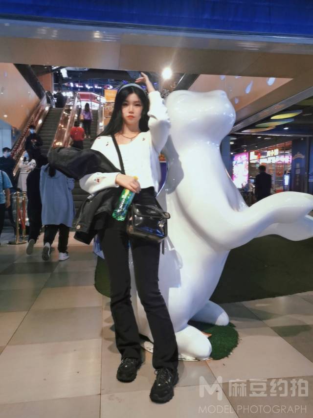 校园模特