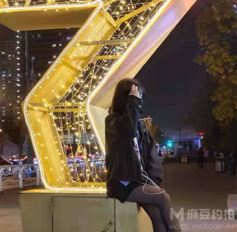 夜景模特