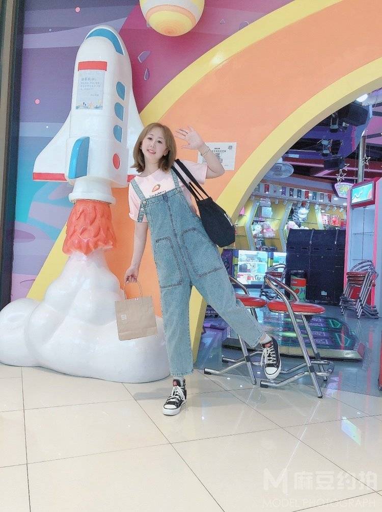 清新模特