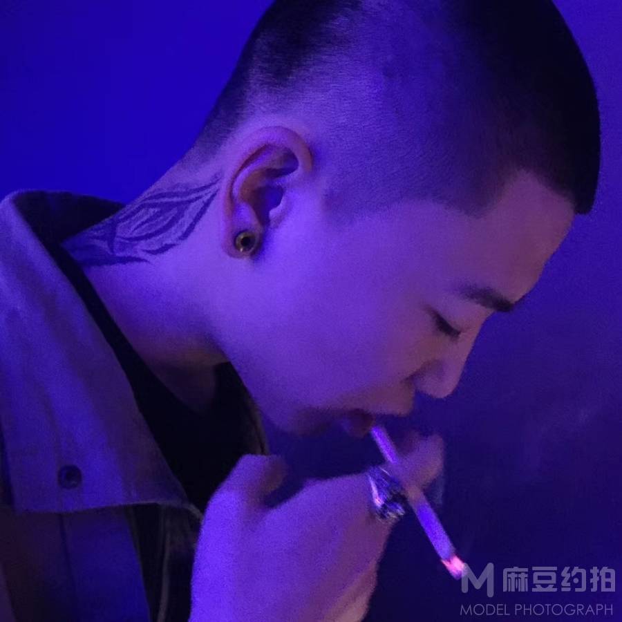 暗黑模特