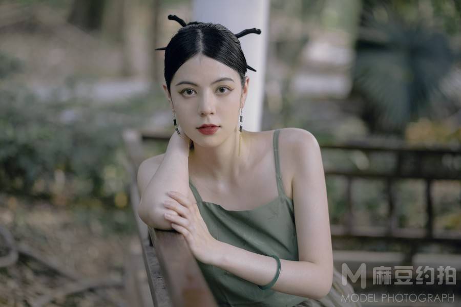 胶片模特