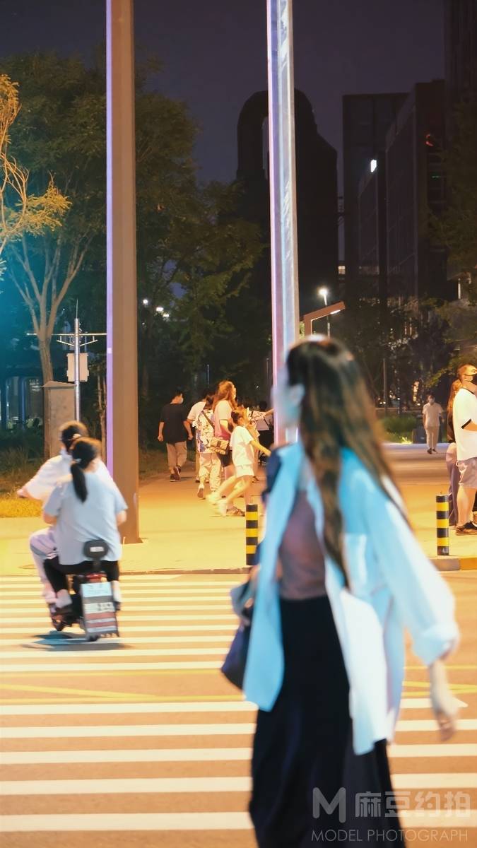 夜景模特