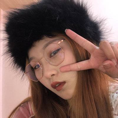 黑白模特