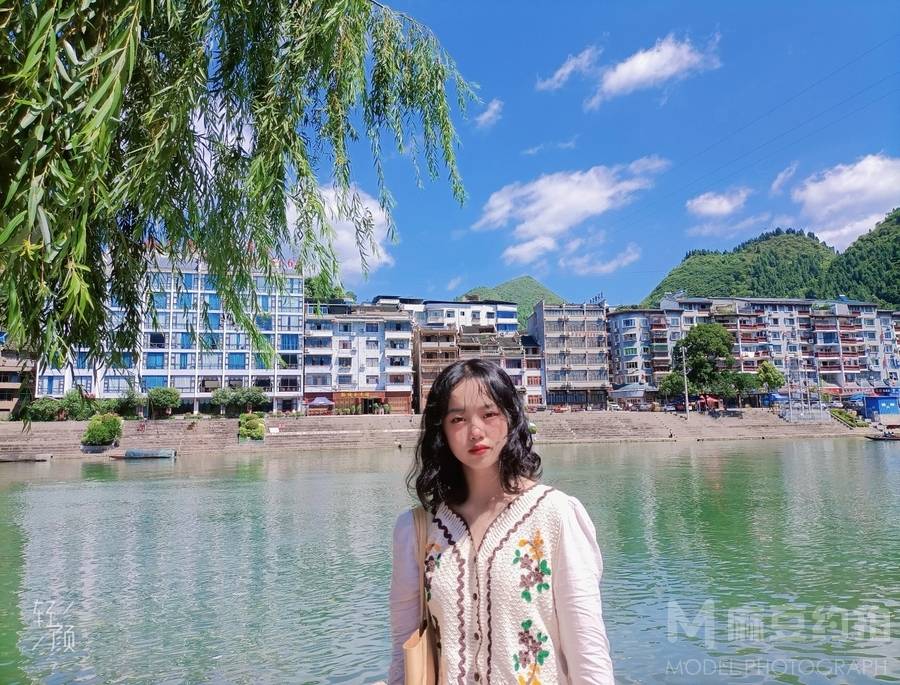清新模特
