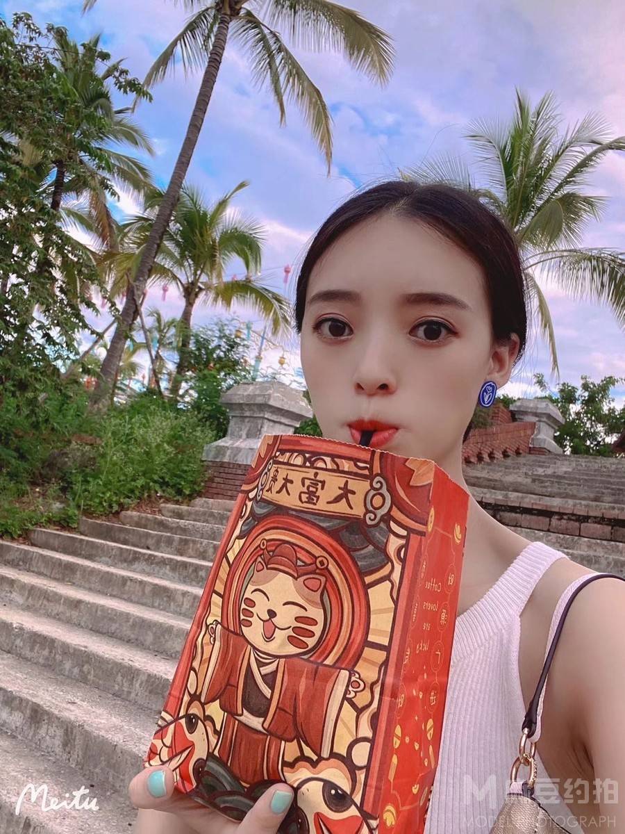 妆容模特