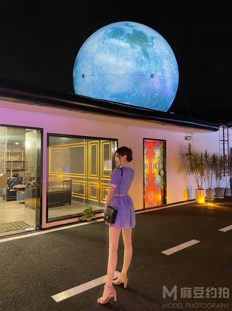 夜景模特