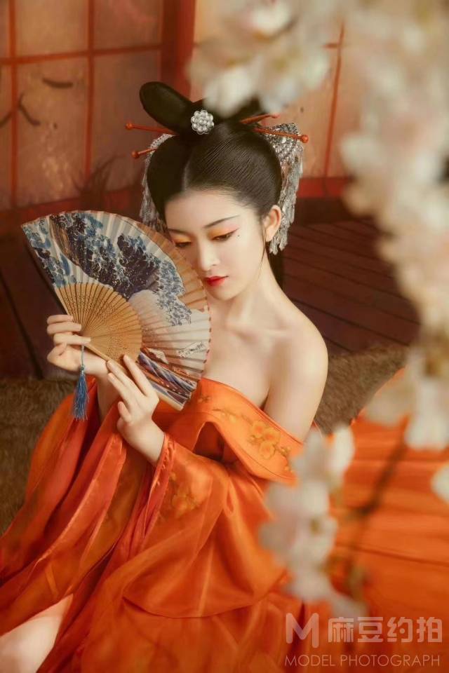 民国模特