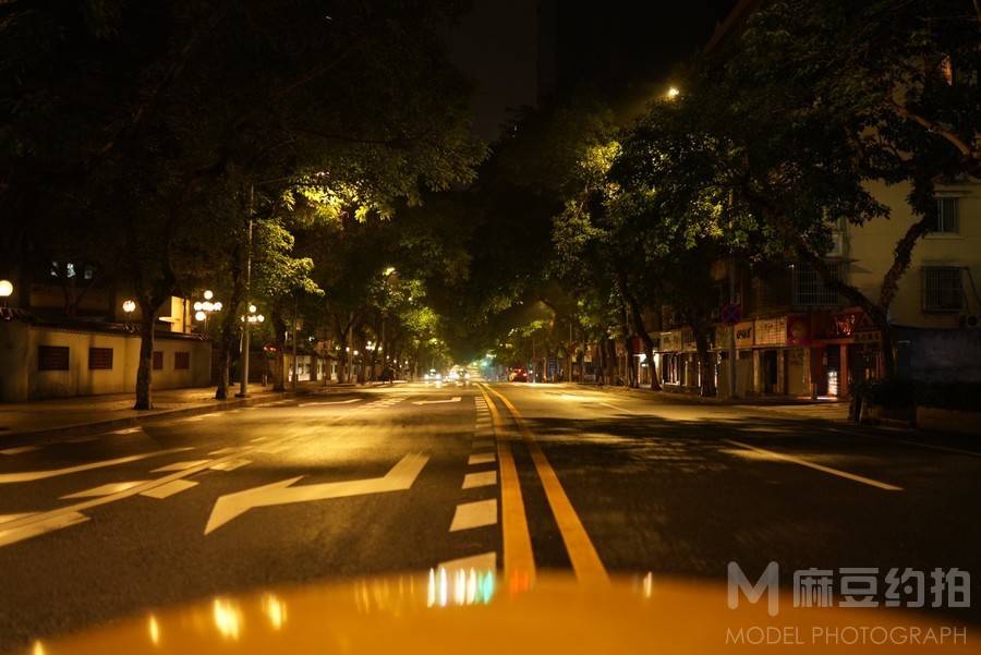 夜景模特