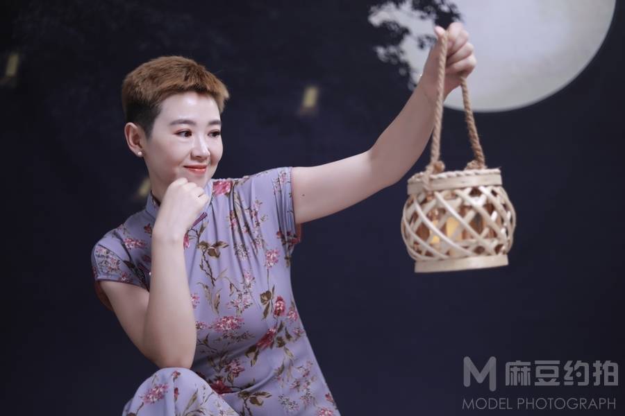 宝丽来模特