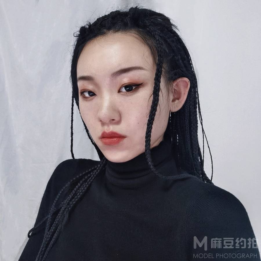 暗黑模特