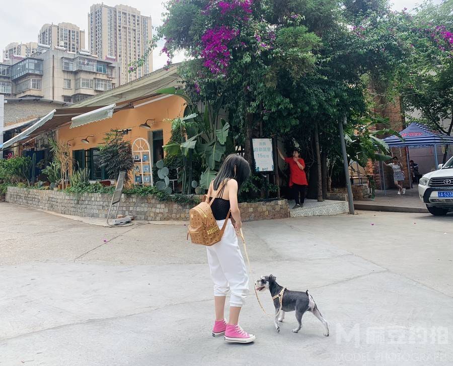纪实模特