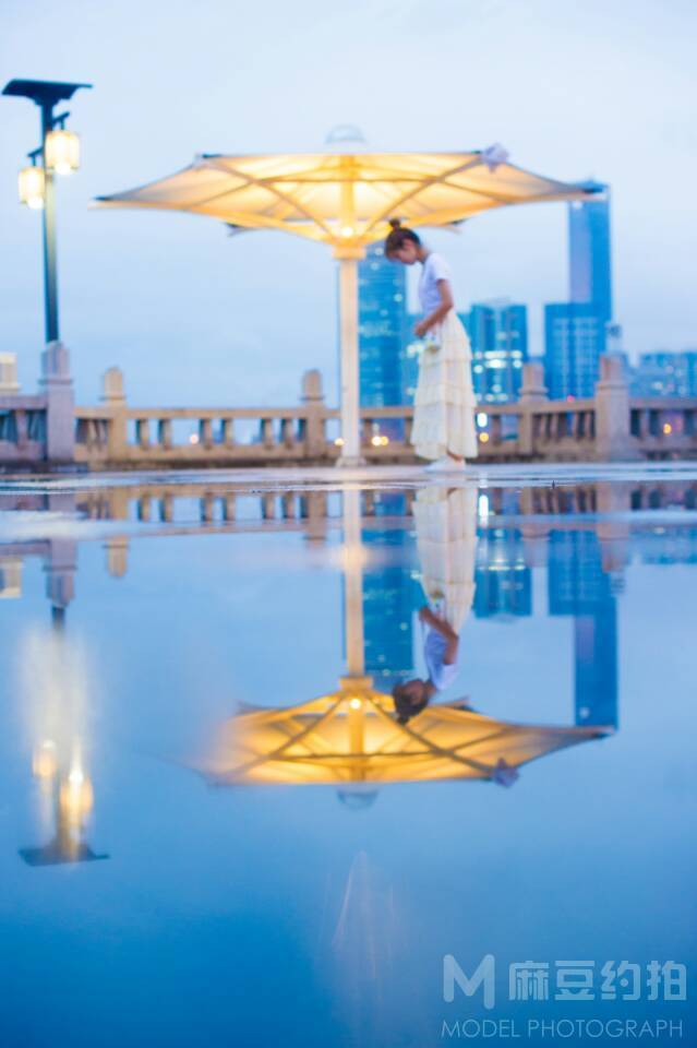 夜景模特