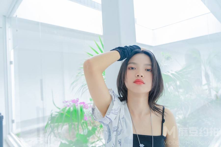 情绪模特
