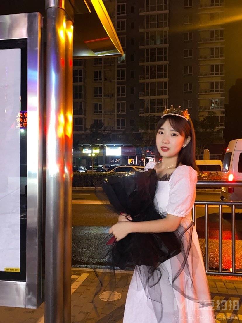 清新模特