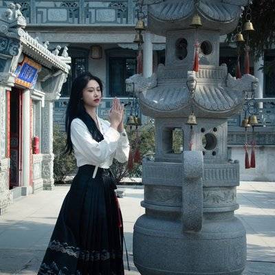 汉服模特