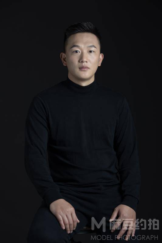 黑白模特