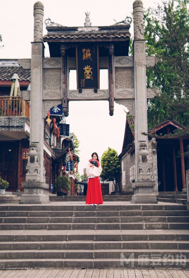 汉服模特