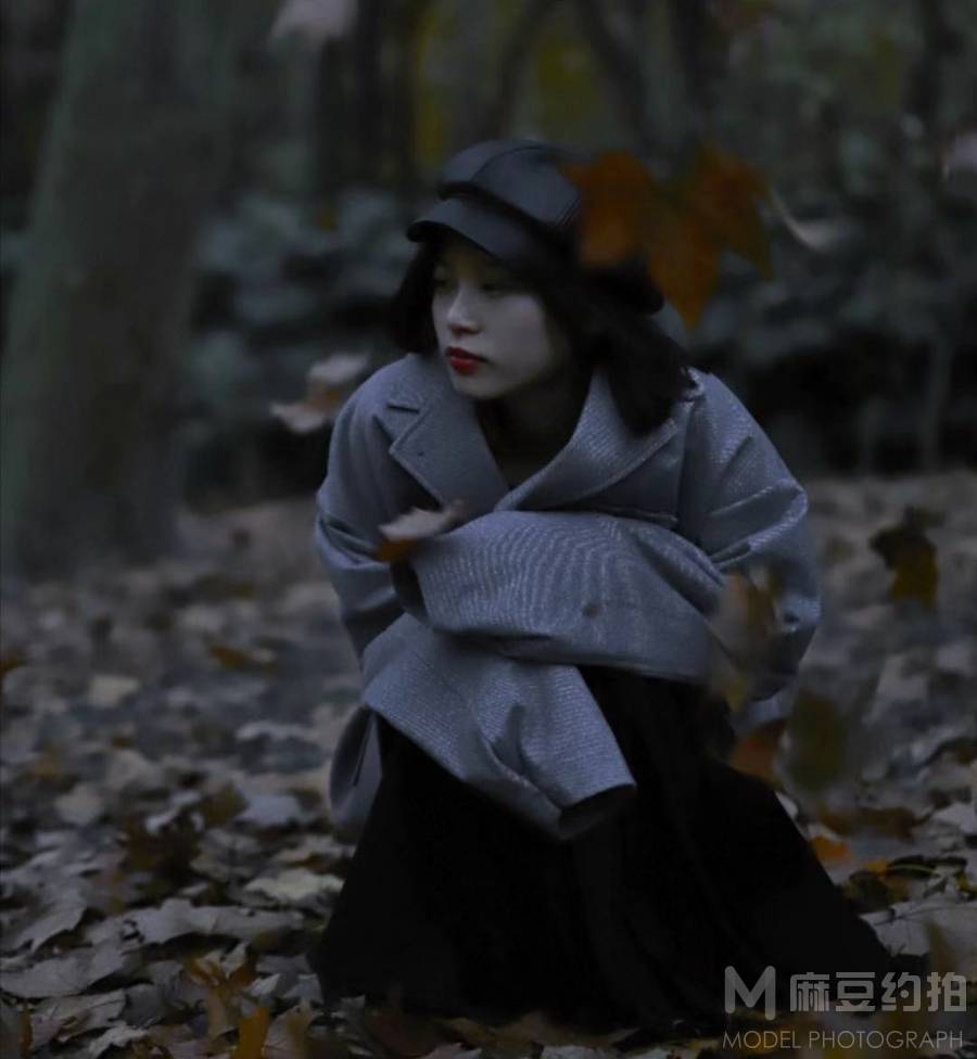 情绪模特