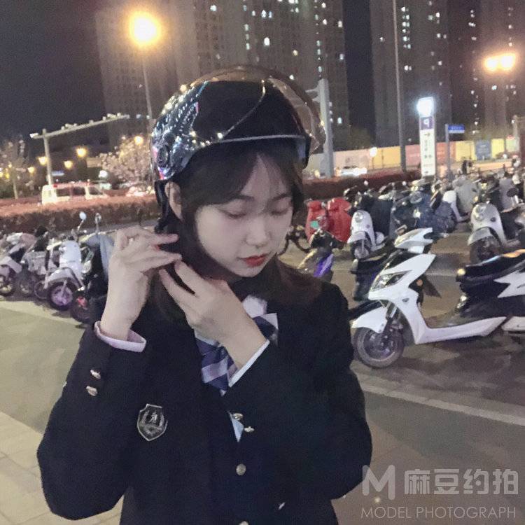 校园模特