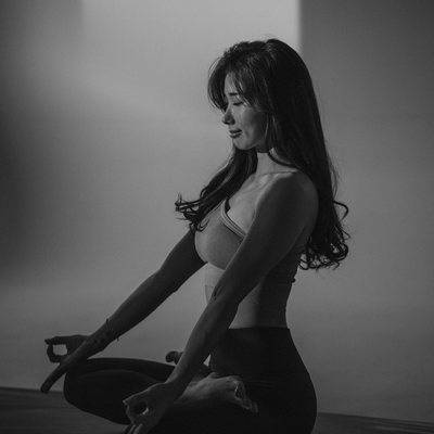 黑白模特