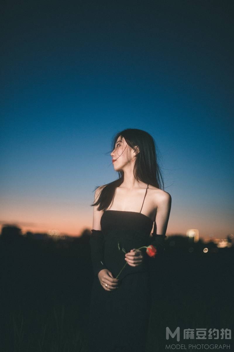 夜景模特