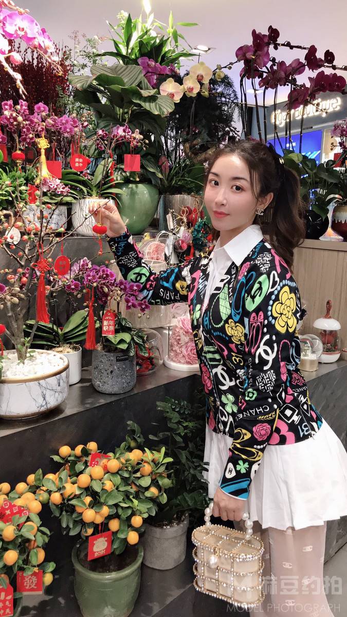 校园模特